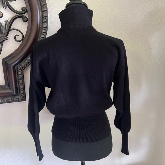 Tyrolia Skiwear is by HEAD Women’s Black Ski Sweater Jumper Silver Star - Picture 13 of 15